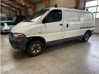 Gesloten bestelwagen TOYOTA