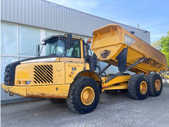 Kiepwagen met knikbesturing VOLVO A25E