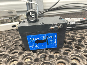 Nieuw Hydraulische cilinder IVECO EUROCARGO 75E MLC CABIN LIFTING KIT: afbeelding 2