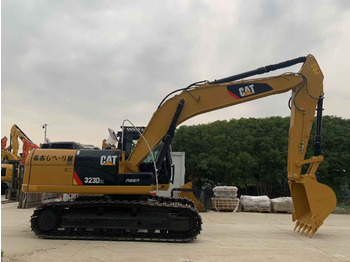 Rupsgraafmachine CATERPILLAR 323