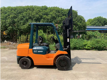 Diesel heftruck TOYOTA