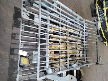 Cabine en interieur LIEBHERR