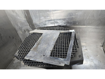 Cabine en interieur LIEBHERR