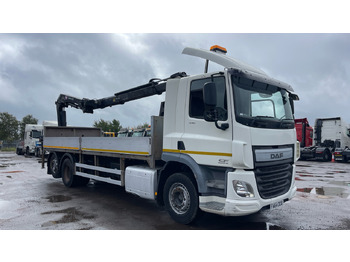 Vrachtwagen met open laadbak DAF CF 330