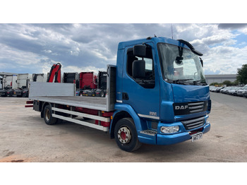 Vrachtwagen met open laadbak DAF LF 45 210