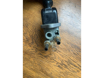 Remventiel voor Vrachtwagen MAN Bremsventil Feststellbremse Handbremsventil 81.52315.6185: afbeelding 3