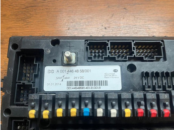 Onderdelen Mercedes Actros MP4 SAM Cabin Sicherungskasten A0014464858: afbeelding 2 Onderdelen Mercedes Actros MP4 SAM Cabin Sicherungskasten A0014464858: afbeelding 2