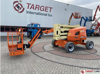 Knikarmhoogwerker JLG