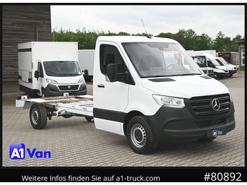 Chassis vrachtwagen MERCEDES-BENZ Sprinter 317
