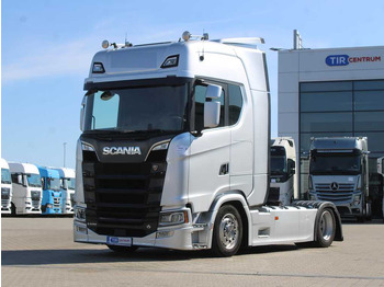 Trekker SCANIA S 520