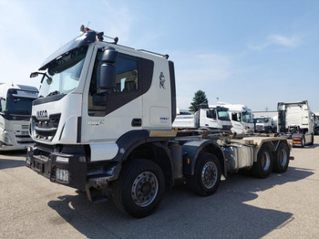 Haakarmsysteem vrachtwagen IVECO