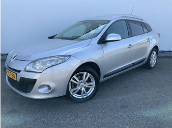 Personenwagen RENAULT