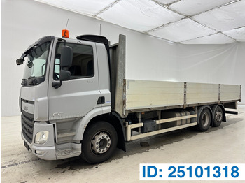 Vrachtwagen met open laadbak DAF CF 330