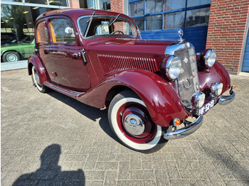 Sedan MERCEDES-BENZ