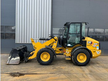 Wiellader CATERPILLAR 908M