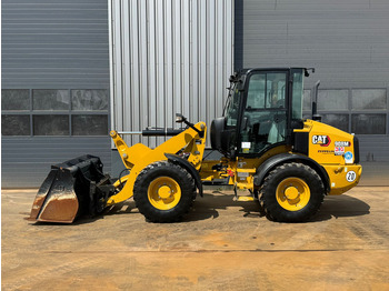 Wiellader CATERPILLAR 908M