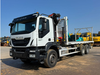 Vrachtwagen IVECO Trakker