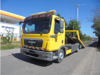Autovrachtwagen vrachtwagen MAN TGL 8.220
