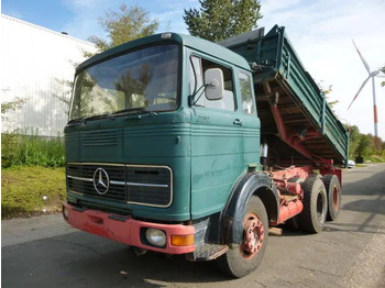 Kipper vrachtwagen MERCEDES-BENZ LP