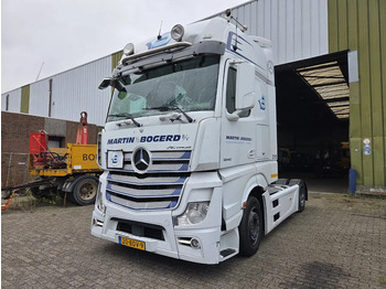 Trekker MERCEDES-BENZ Actros 1842