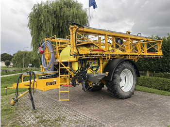 Getrokken veldspuit DUBEX