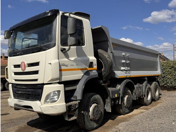 Kipper vrachtwagen TATRA