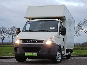 Bestelwagen gesloten laadbak IVECO Daily 35s12