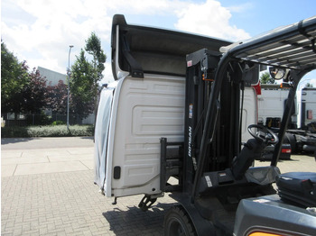 Cabine en interieur voor Vrachtwagen Mercedes-Benz CABINE MERCEDES 818 EURO 6 VOOR ONDERDELEN: afbeelding 5