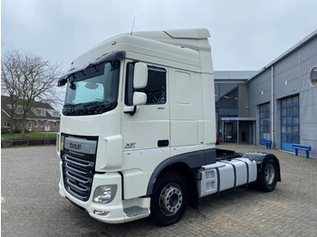 Trekker DAF XF 106 460