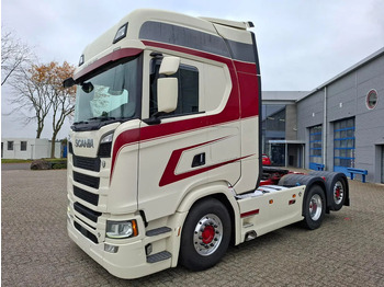 Trekker SCANIA S 650 V8