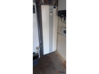 Bouwmaterieel Danfoss Varme pumpe + vandbeholder.: afbeelding 5