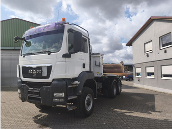 Kipper vrachtwagen MAN TGS 26.440