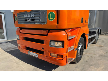 Chassis vrachtwagen MAN TGA 26.460 6X2 chassis - lifitng axle: afbeelding 2