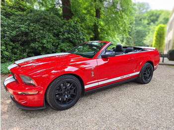 Personenwagen FORD