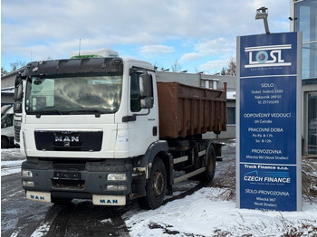 Kipper vrachtwagen MAN TGM 18.290