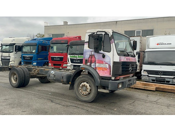 Chassis vrachtwagen MERCEDES-BENZ