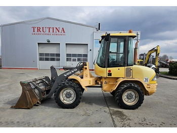 Lader VOLVO L30B