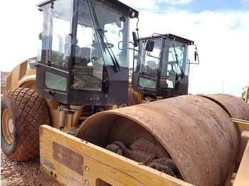 Trilplaat CATERPILLAR CS64B