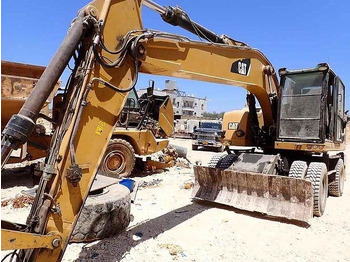 Graafmachine CATERPILLAR M320F