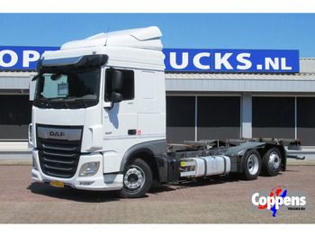Containertransporter/ Wissellaadbak vrachtwagen DAF XF 450