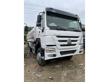 Tankwagen SINOTRUK HOWO