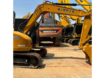 Rupsgraafmachine CATERPILLAR 320CL