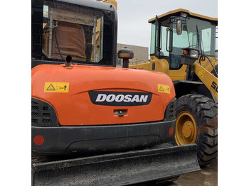 Rupsgraafmachine DOOSAN DH60