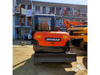 Rupsgraafmachine Awesome Performance Korea Imported Small Scale Used Doosan Dx60 Excavator in Shanghai good price: afbeelding 3