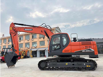 Leasing  Good Quality Original 23ton Doosan DX225LCA Used Large Excavators for Sale at Low Price Secondhand Doosan225LCA Heavy Digger Good Quality Original 23ton Doosan DX225LCA Used Large Excavators for Sale at Low Price Secondhand Doosan225LCA Heavy Digger: afbeelding 4