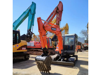 Rupsgraafmachine DOOSAN DX225