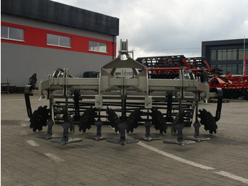 Leasing ROLEX Flügelschargrubber / Stubble cultivator / Dechaumeur à dents / Aratri stoppiatori / Стерневой культиватор / Agregat podorywkowy 3 m ROLEX Flügelschargrubber / Stubble cultivator / Dechaumeur à dents / Aratri stoppiatori / Стерневой культиватор / Agregat podorywkowy 3 m: afbeelding 2 Leasing ROLEX Flügelschargrubber / Stubble cultivator / Dechaumeur à dents / Aratri stoppiatori / Стерневой культиватор / Agregat podorywkowy 3 m ROLEX Flügelschargrubber / Stubble cultivator / Dechaumeur à dents / Aratri stoppiatori / Стерневой культиватор / Agregat podorywkowy 3 m: afbeelding 2