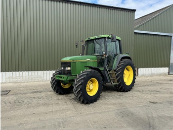 Tractor JOHN DEERE 6800
