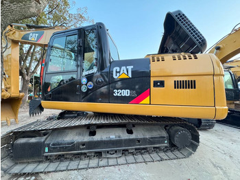 Rupsgraafmachine CATERPILLAR 320D2