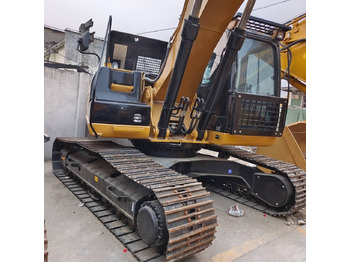 Rupsgraafmachine CATERPILLAR 330D